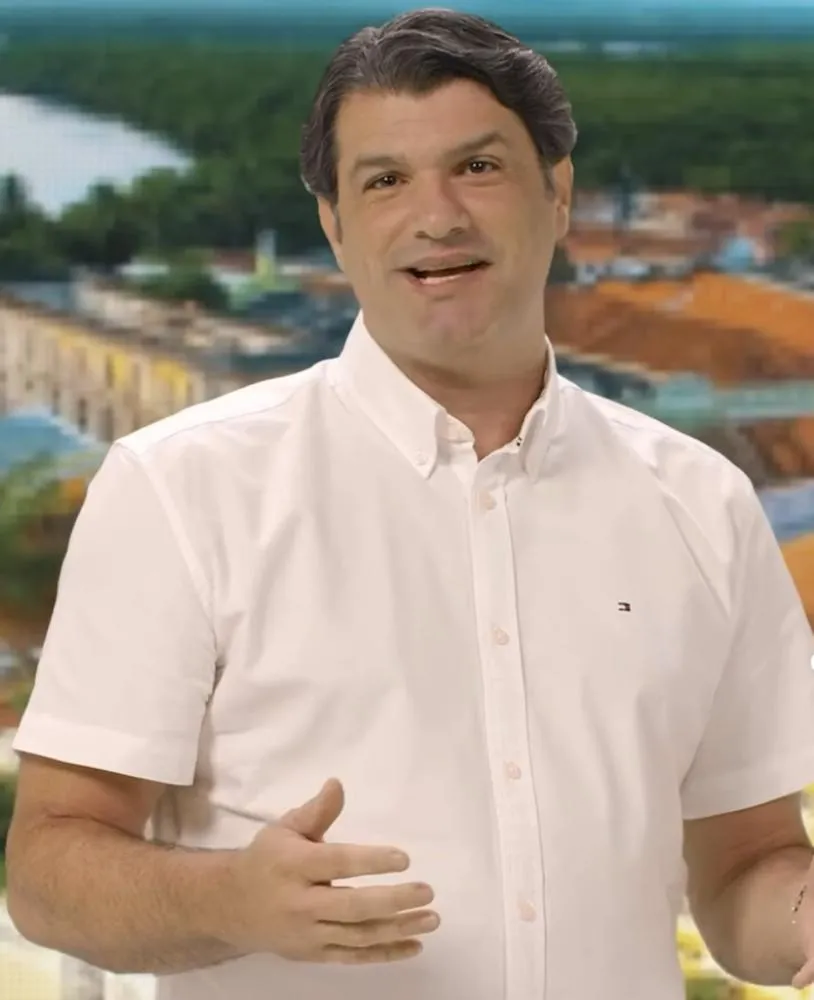 Leo Bezerra prioriza trabalho e evita antecipar debate sobre 2028